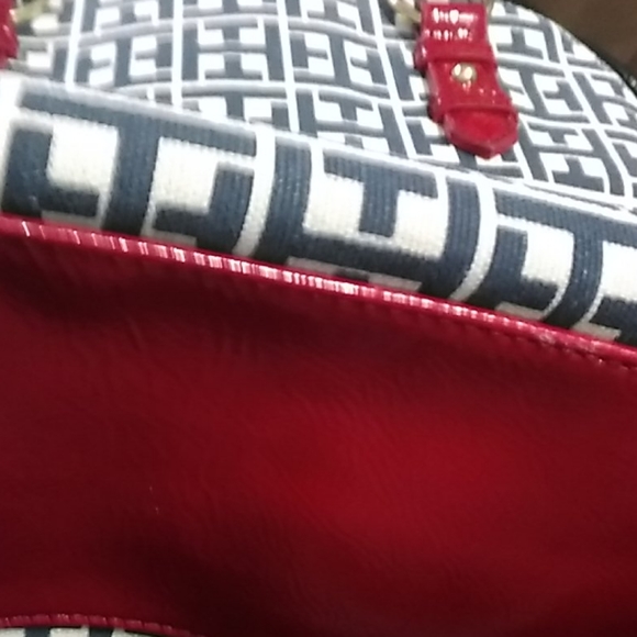 Tommy Hilfiger Bag - Picture 7 of 7